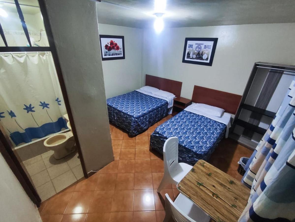 Hostal Continental Наска Екстериор снимка